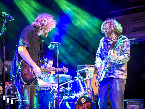 Piers Mortimer & Leo Robarts on guitars