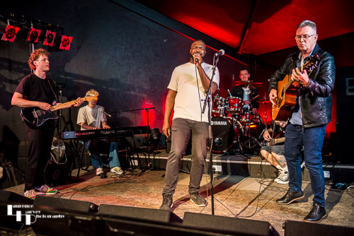 Steppers Division on stage with guest at The Banham Barrel