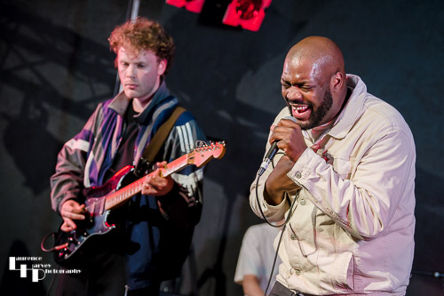 Joey Garande on vocals & Otto Weinhart on guitar