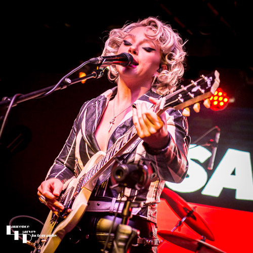Samantha Fish on vocals & guitar