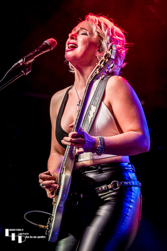 Samantha Fish on vocals & guitar