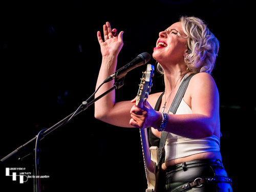 Samantha Fish on vocals & guitar