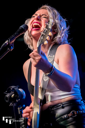 Samantha Fish on vocals & guitar