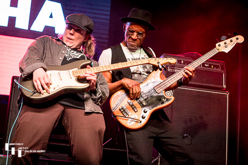 Ron Johnson on bass & guest Zac Schulze on guitar