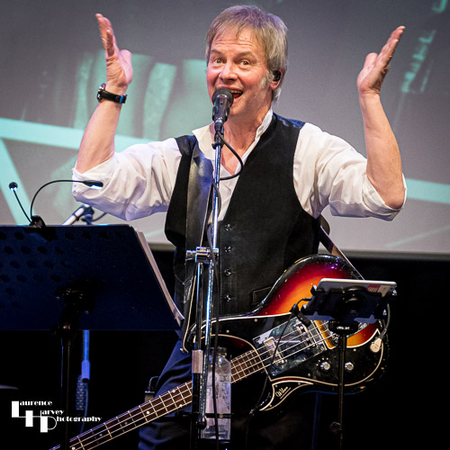 Jerry Langfield on lead vocals & bass