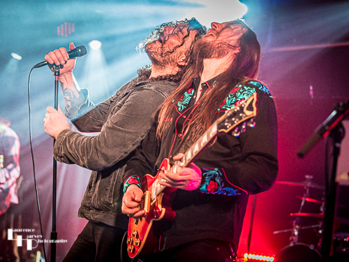 Nathan Hunt on vocals, Derrick Shipp on lead guitar