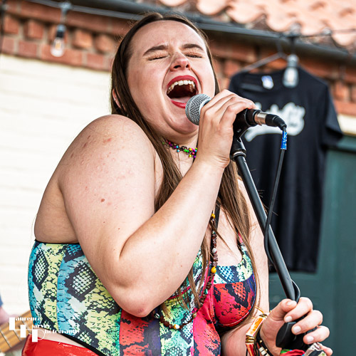 Gemma Elmes on vocals
