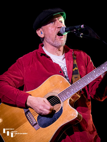 Andy Heasman on guitar & vocals