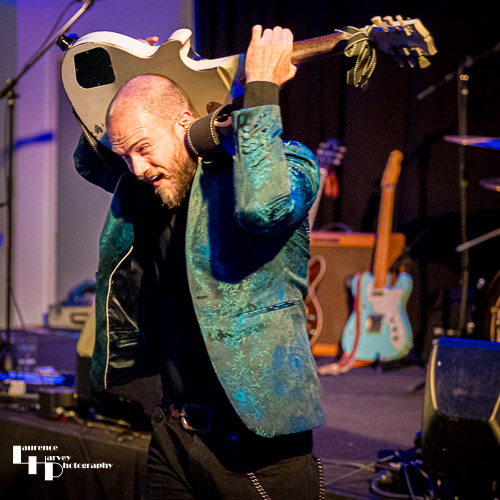 Thomas Heppell on vocals & guitar