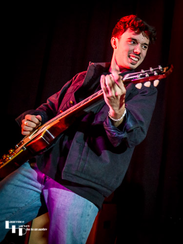Jake Loosemore on rhythm guitar