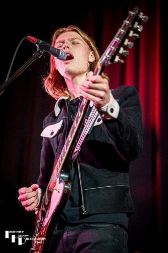 Toby Lee on vocals & lead guitar