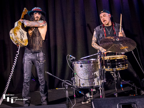 Troy Redfern on vocals & guitar, Nicky Waters on drums