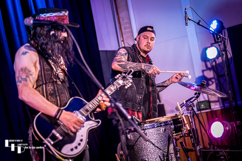 Troy Redfern on vocals & guitar, Nicky Waters on drums