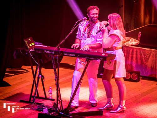 'Agnetha' on vocals, 'Benny' on keys