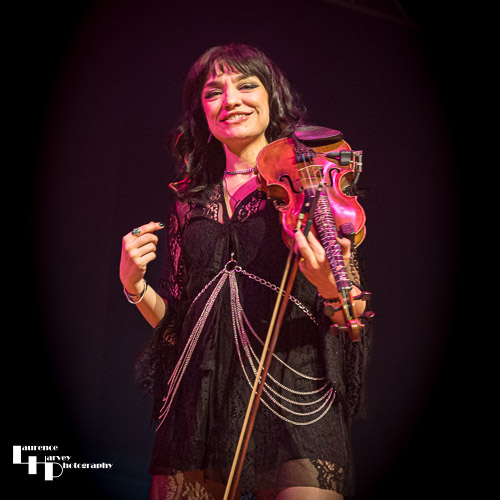 Grace Bond on vocals & violin