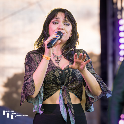 Grace Bond on vocals