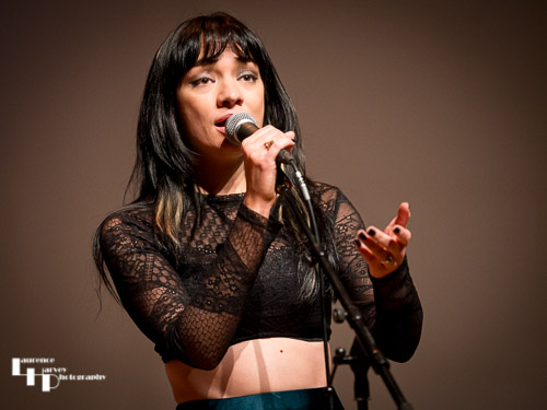 Grace Bond on vocals