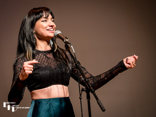 Grace Bond on vocals