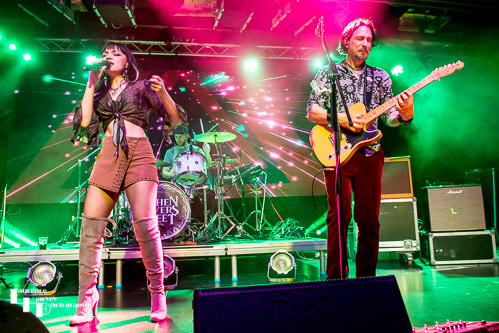 Grace Bond on vocals & Aaron Bond on guitar