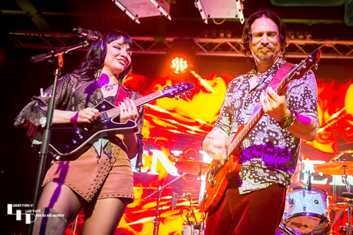 Grace Bond on vocals & Aaron Bond on guitar