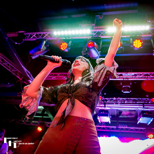 Grace Bond on vocals