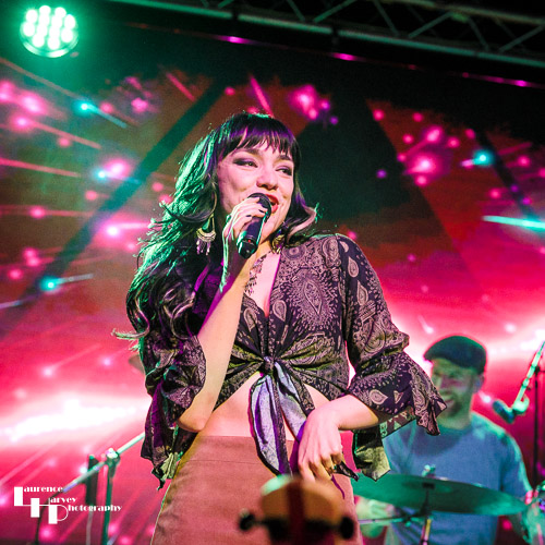 Grace Bond on vocals