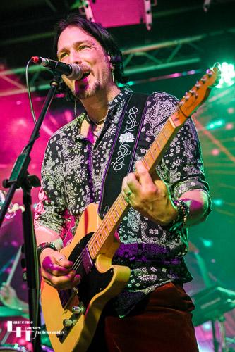 Aaron Bond on guitar & vocals