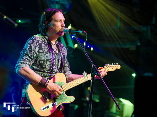 Aaron Bond on guitar & vocals