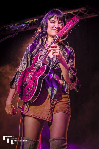 Grace Bond on guitar & vocals