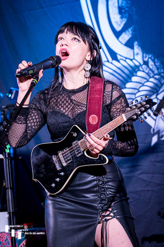 Grace Bond on mandolin & vocals