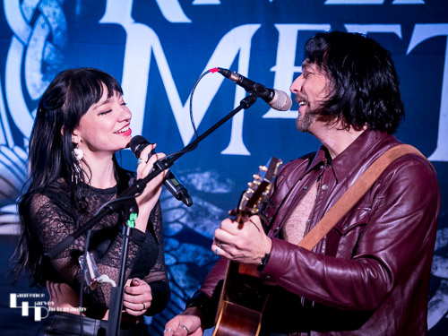 Grace Bond on vocals, Aaron Bond on guitar & vocals