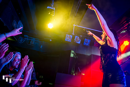 Grace Bond on vocals