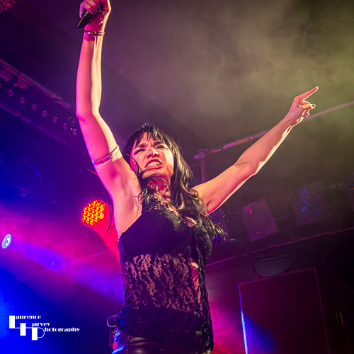 Grace Bond on vocals