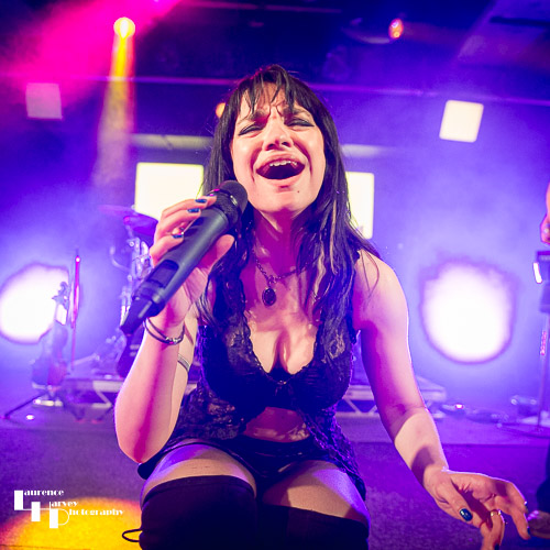 Grace Bond on vocals