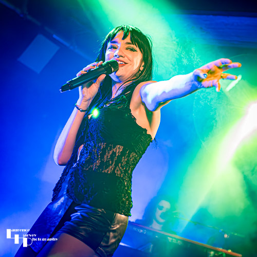 Grace Bond on vocals