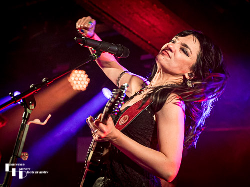 Grace Bond on vocals & mandolin